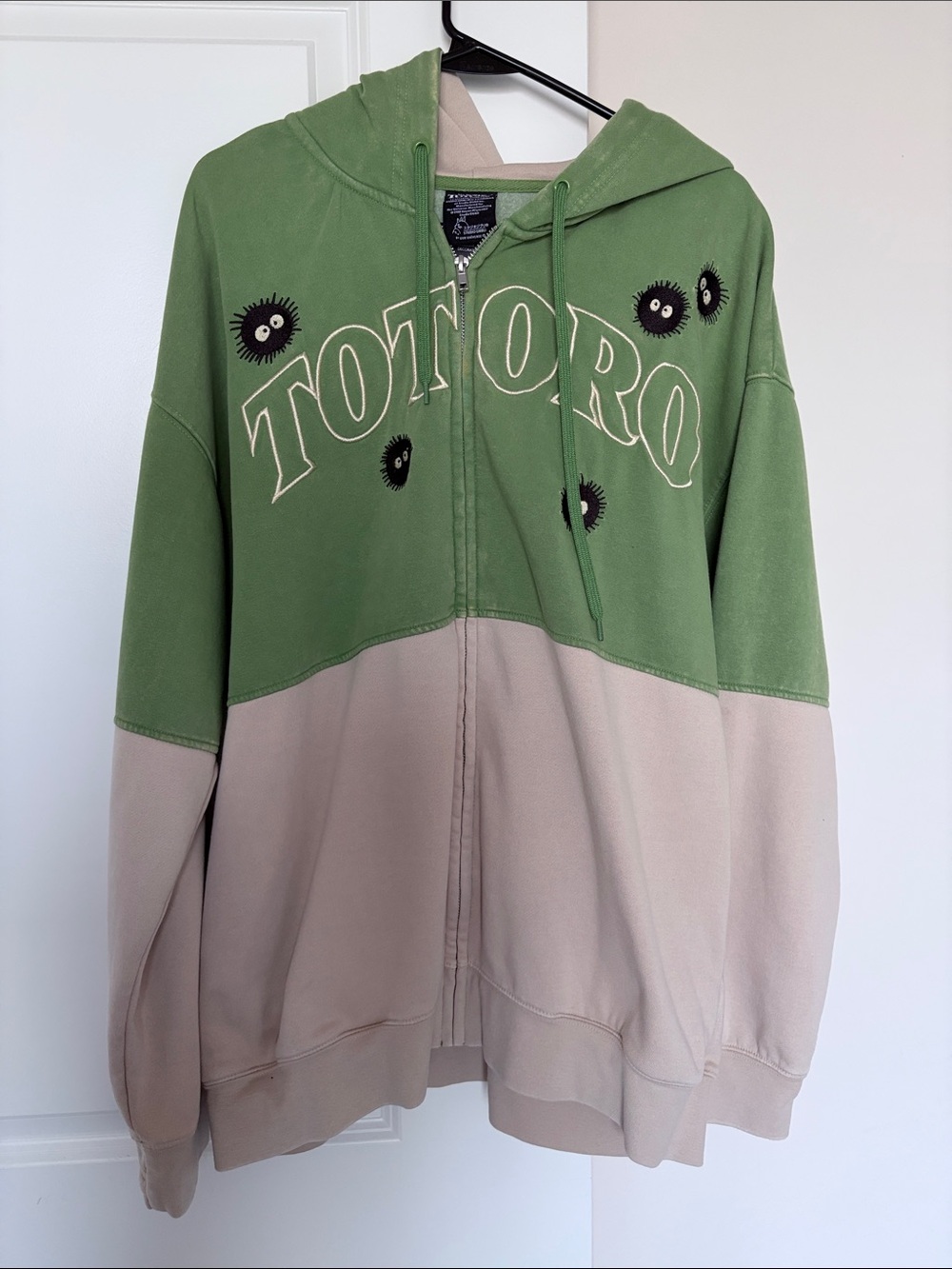 My Neighbor Totoro Two-Tone Green & Beige Zip Hoodie L